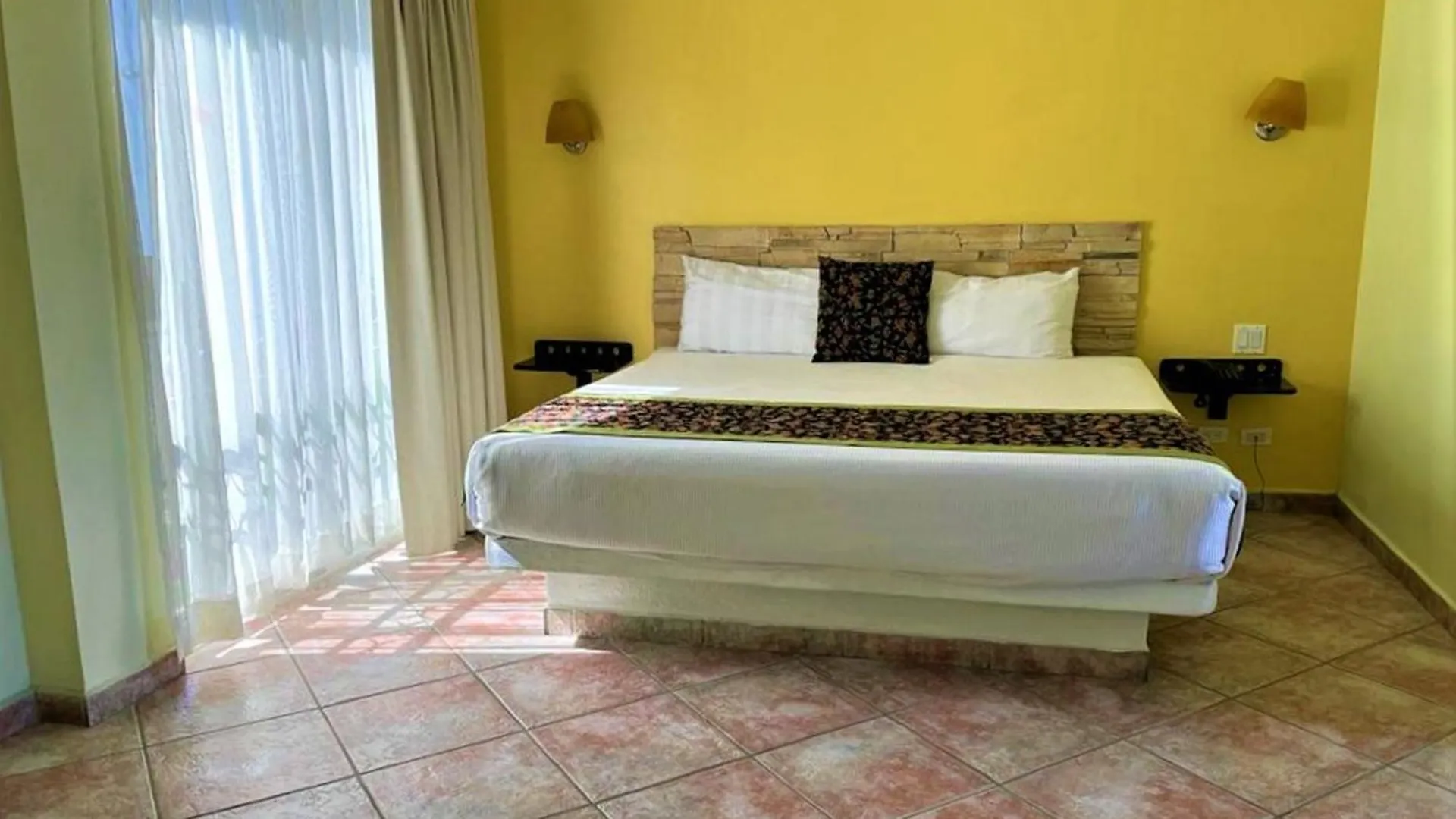 Seven Crown Express & Suites By Kavia Cabo San Lucas Otel